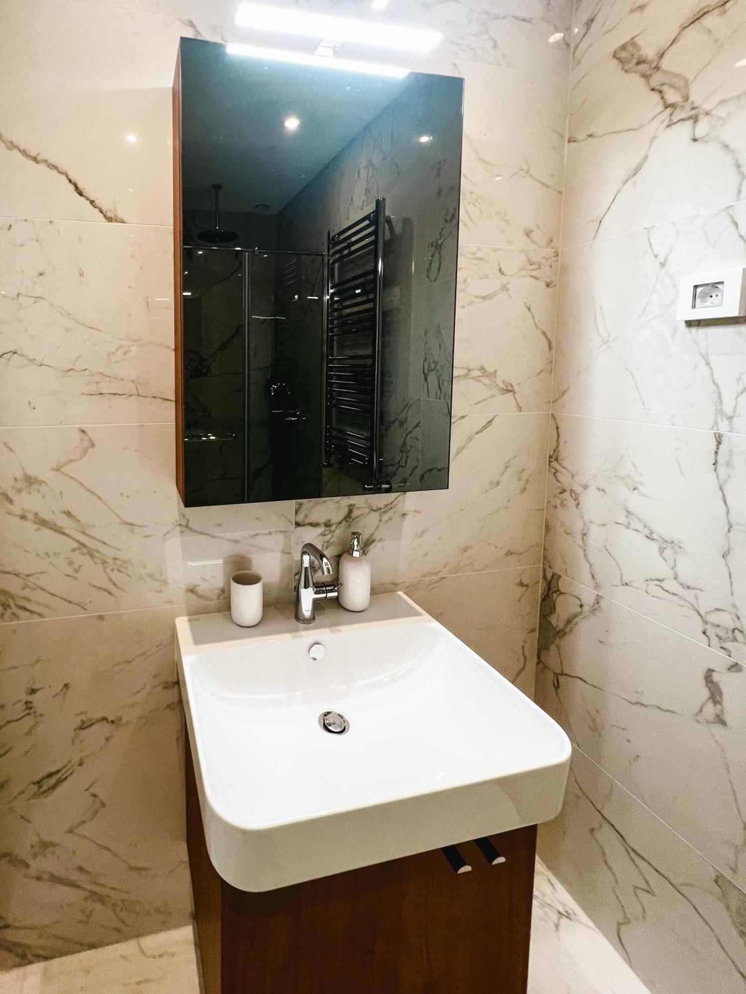 West 65 Апартаменты